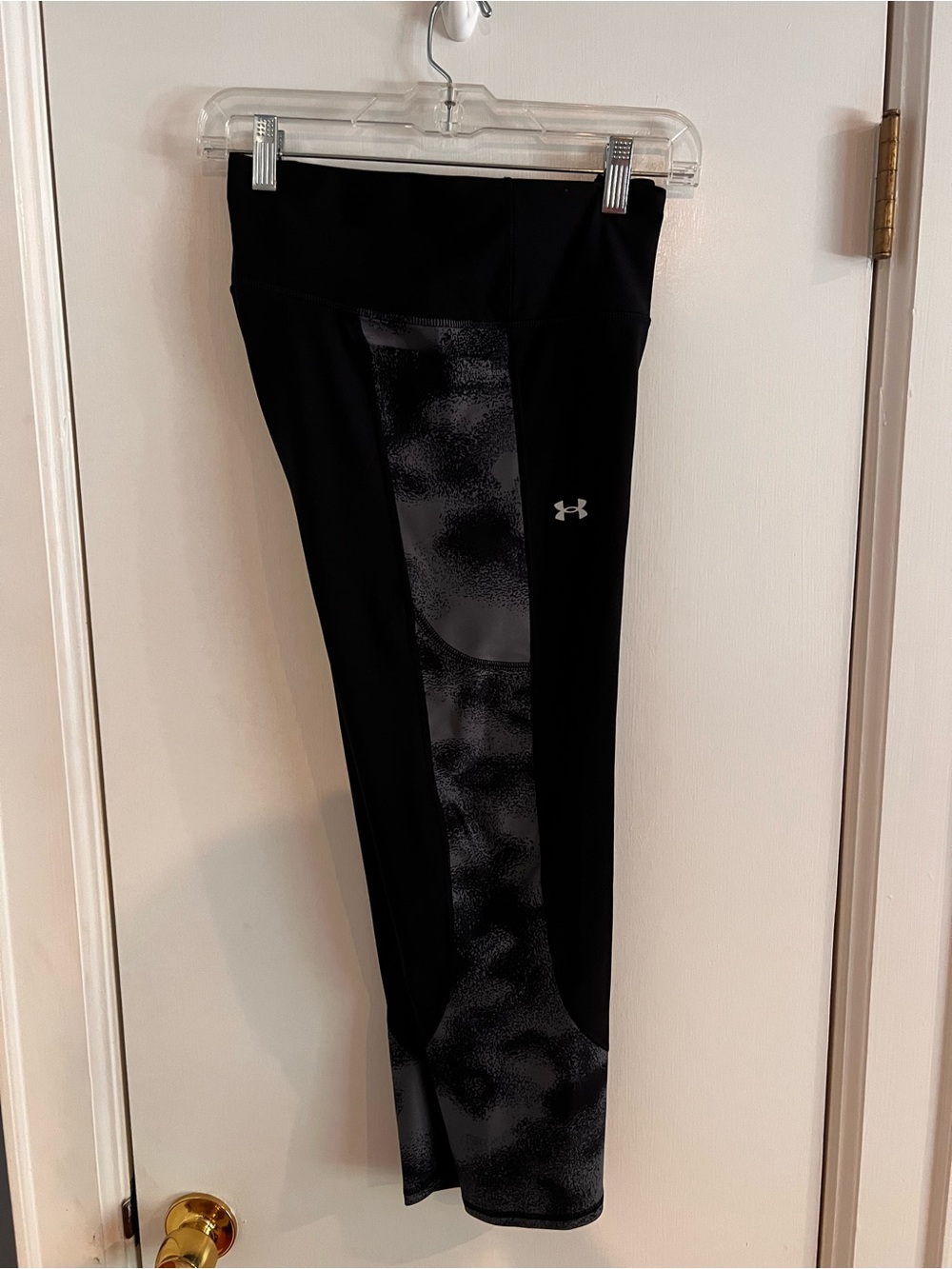 Under Armour Women’s Running/Athletic Tights - Black w/ Grey Printed Panels